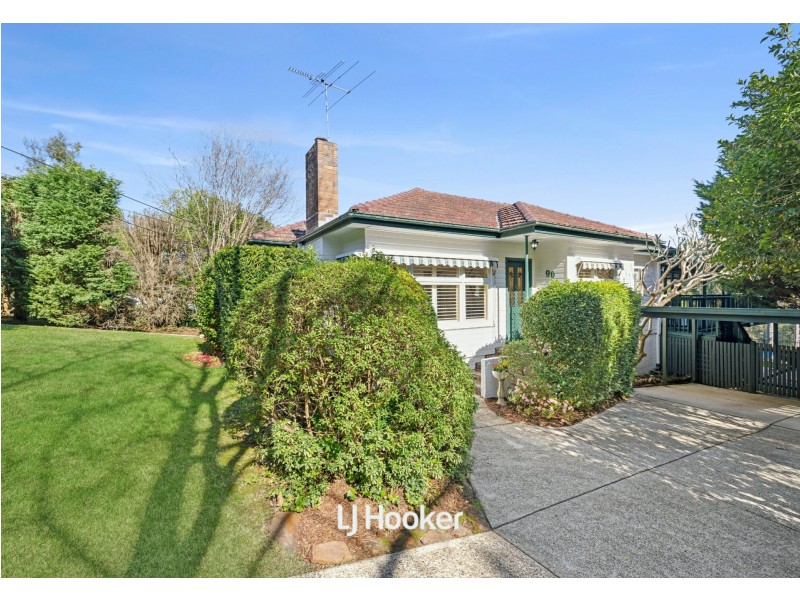 90 Kooloona Crescent, West Pymble NSW 2073