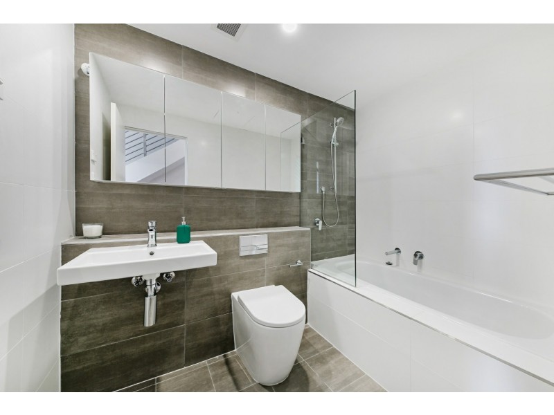 8/15 College Cresent, St Ives NSW 2075