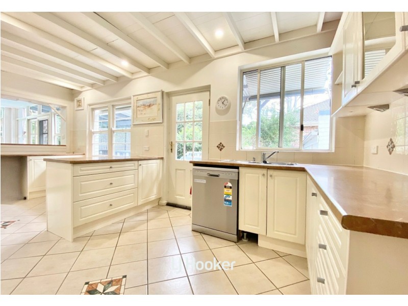 25 Knowlman Avenue, Pymble NSW 2073