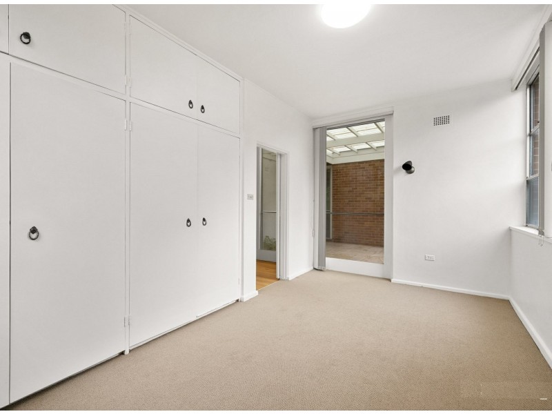 11 Roma Road, St Ives NSW 2075