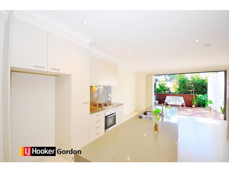 6/6 Shinfield Ave, St Ives NSW 2075