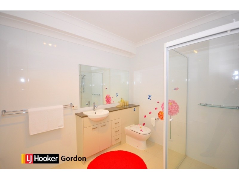 6/6 Shinfield Ave, St Ives NSW 2075