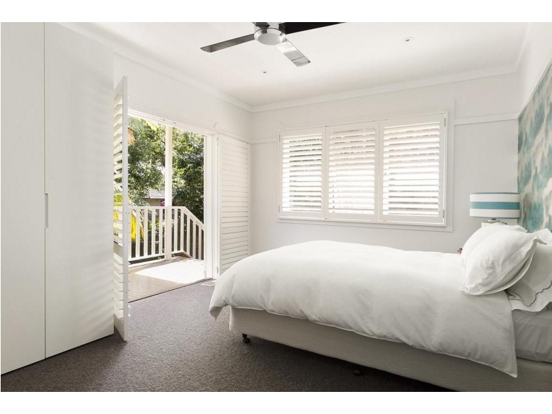 4 Lone Pine Avenue, Chatswood NSW 2067