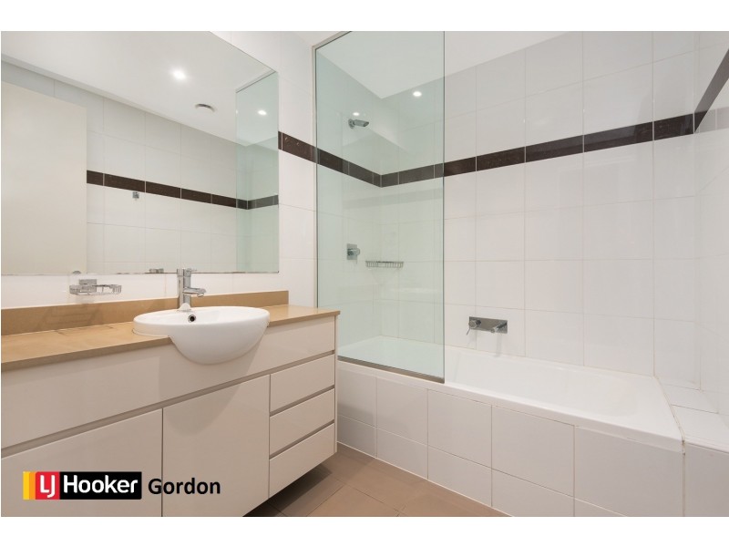 807/10 Avon Road, Pymble NSW 2073