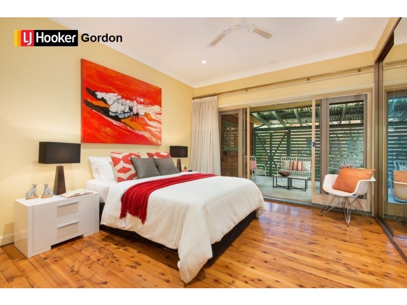 168 Burns Rd, Turramurra NSW 2074