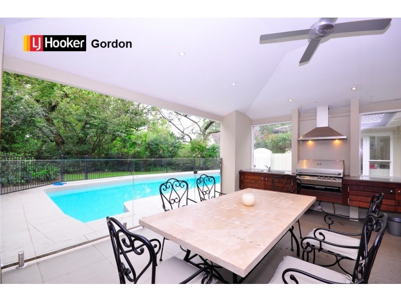 15 Womerah St, Turramurra NSW 2074