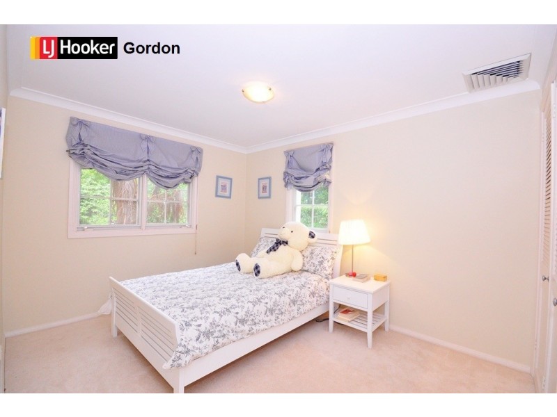 15 Womerah St, Turramurra NSW 2074