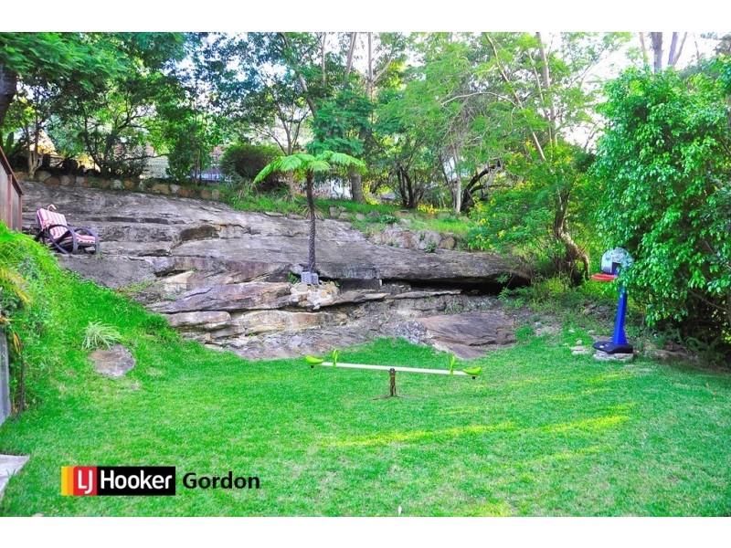 26 Marlborough Place, St Ives NSW 2075