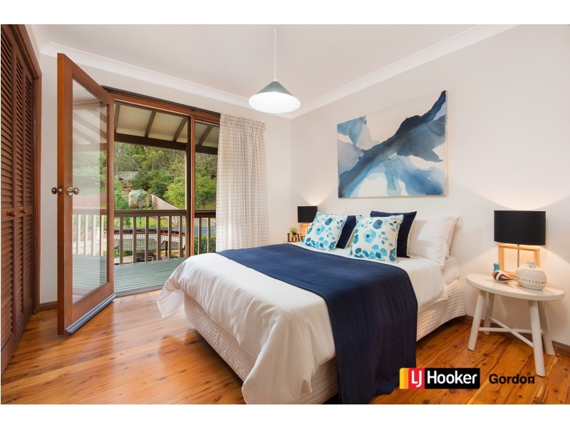 25 Page Avenue, Wahroonga NSW 2076