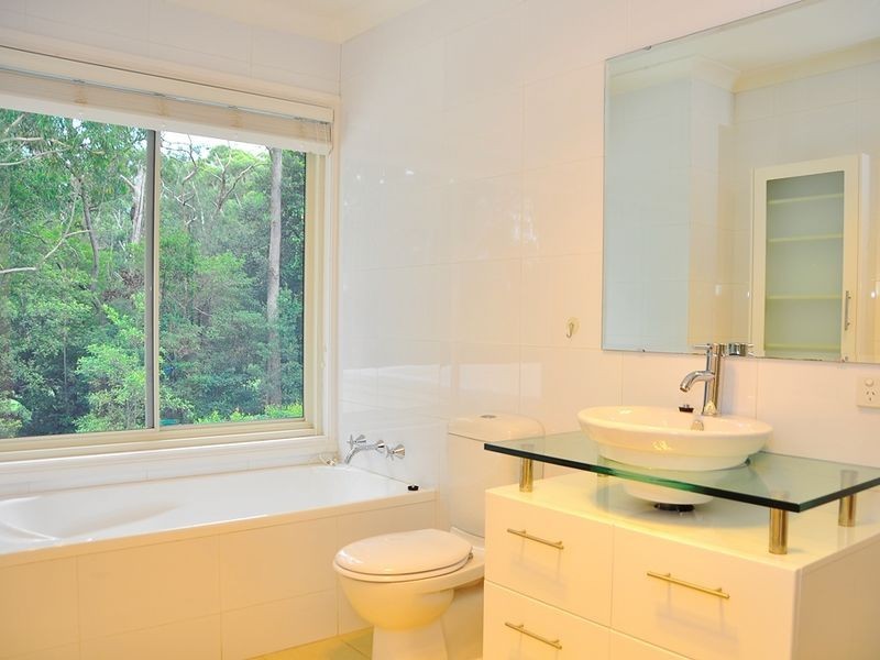 18 Greenway Drive, Pymble NSW 2073