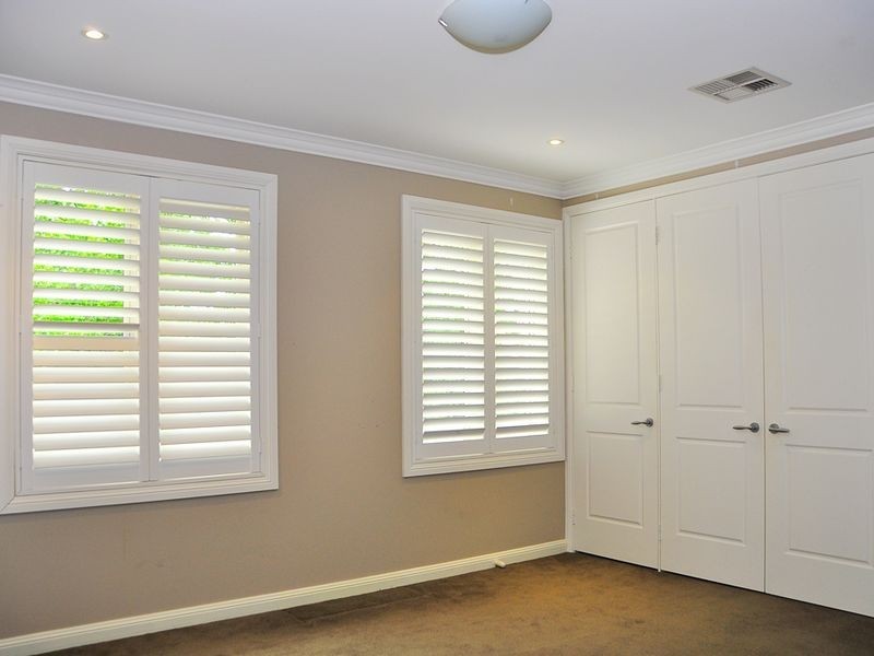 18 Greenway Drive, Pymble NSW 2073