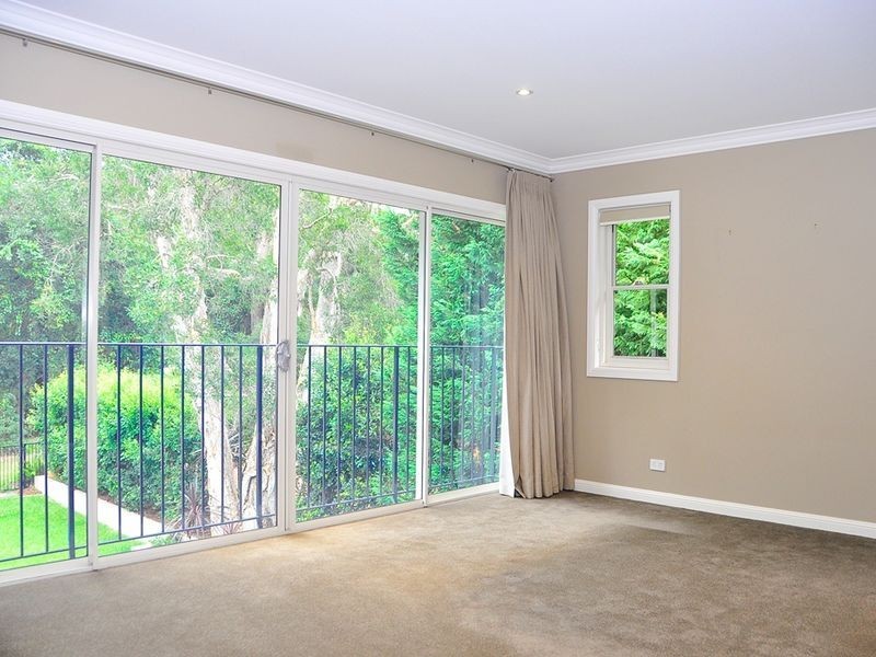 18 Greenway Drive, Pymble NSW 2073