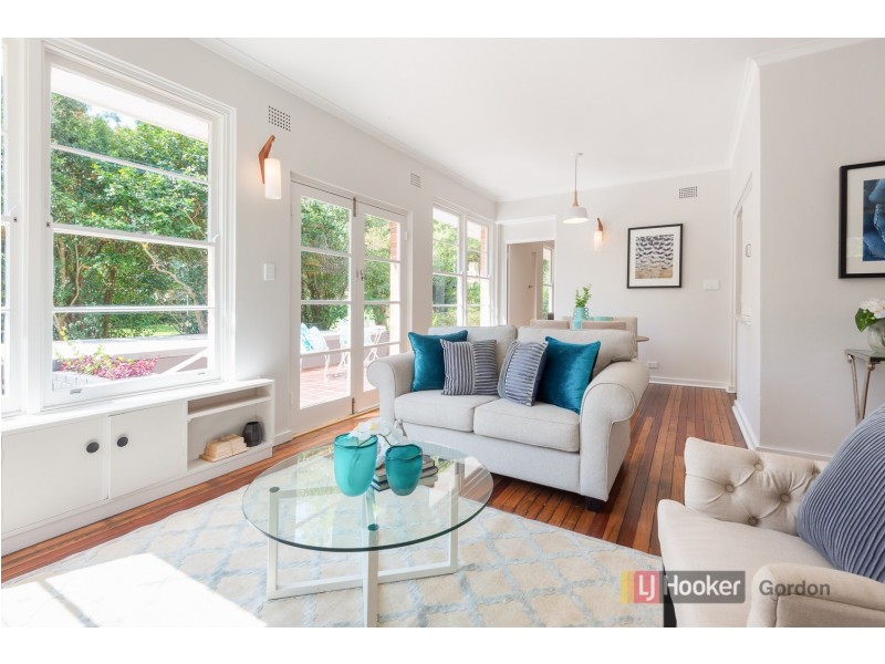 16 Iona Avenue, West Pymble NSW 2073