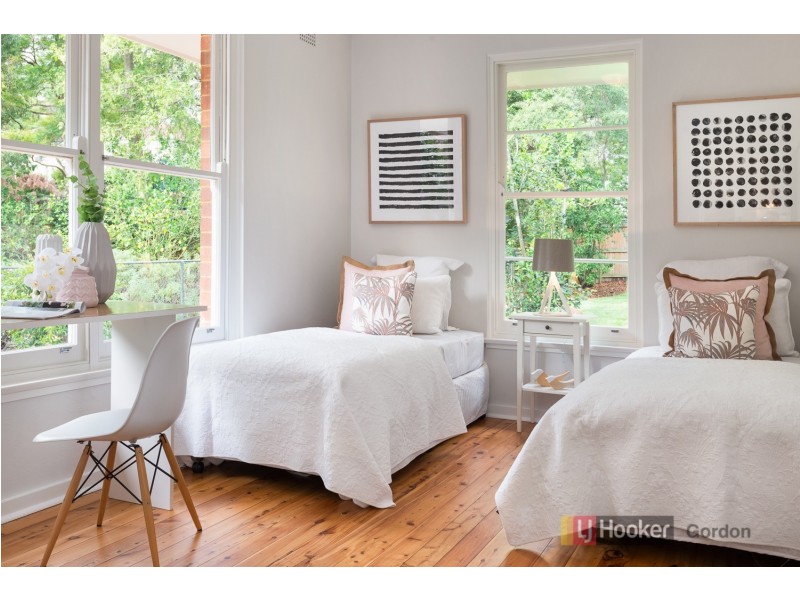 16 Iona Avenue, West Pymble NSW 2073