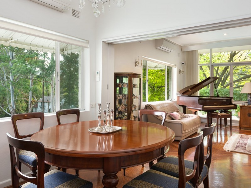 16 Livingstone Avenue, Pymble NSW 2073