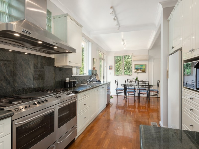 16 Livingstone Avenue, Pymble NSW 2073