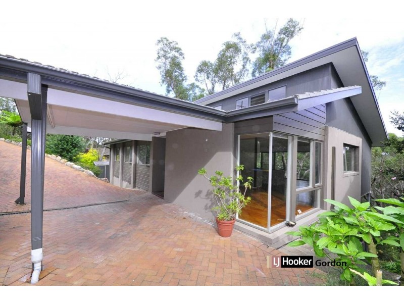 10 Hampshire Avenue, West Pymble NSW 2073