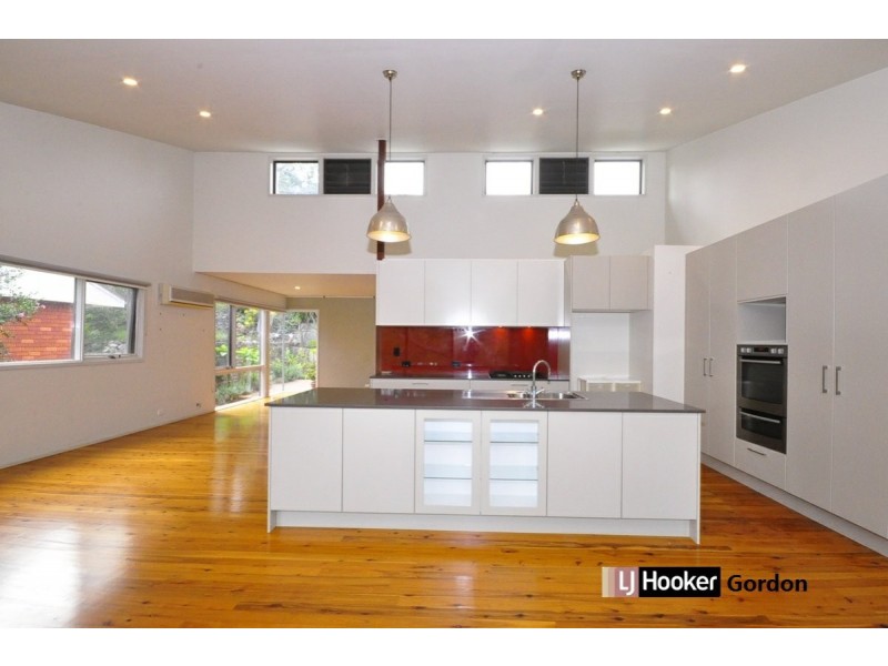 10 Hampshire Avenue, West Pymble NSW 2073