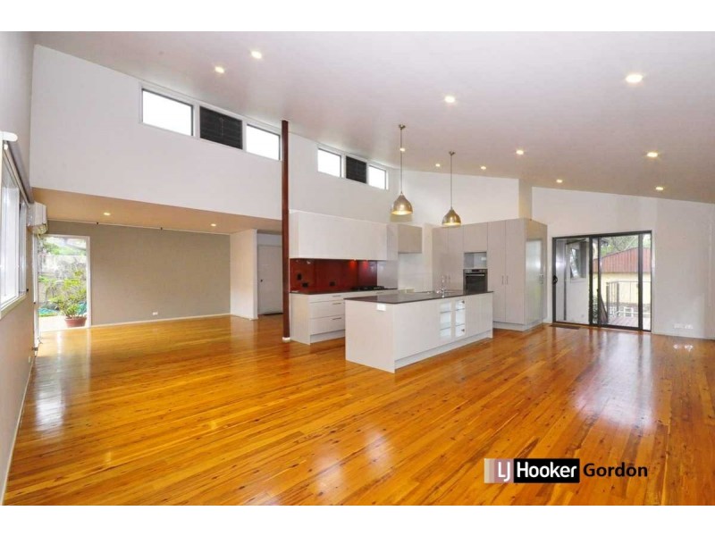 10 Hampshire Avenue, West Pymble NSW 2073