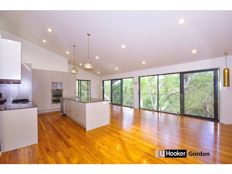 10 Hampshire Avenue, West Pymble NSW 2073