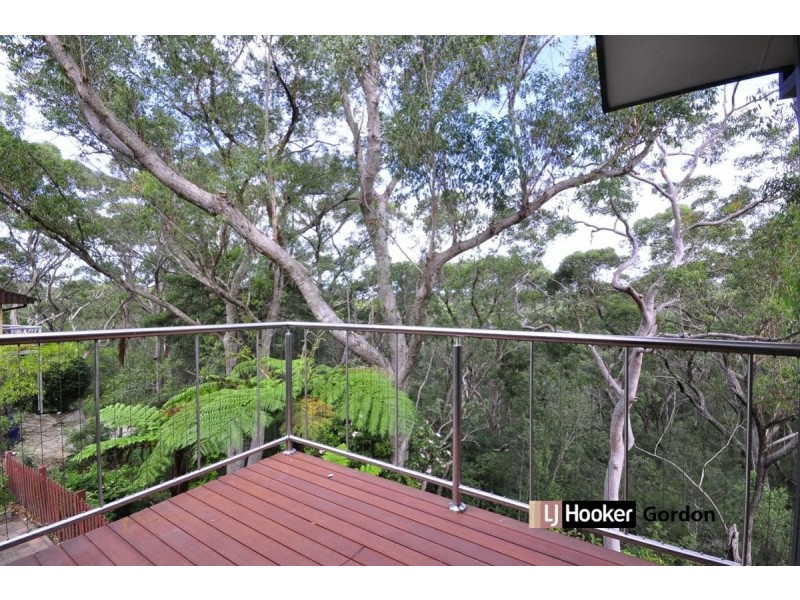 10 Hampshire Avenue, West Pymble NSW 2073