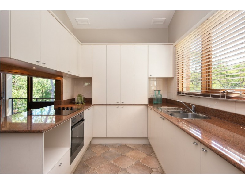 1 Doncaster Ave, West Pymble NSW 2073