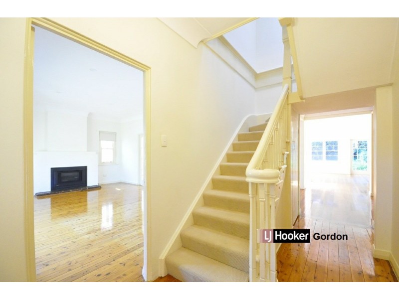 35 Abingdon Road, Roseville NSW 2069