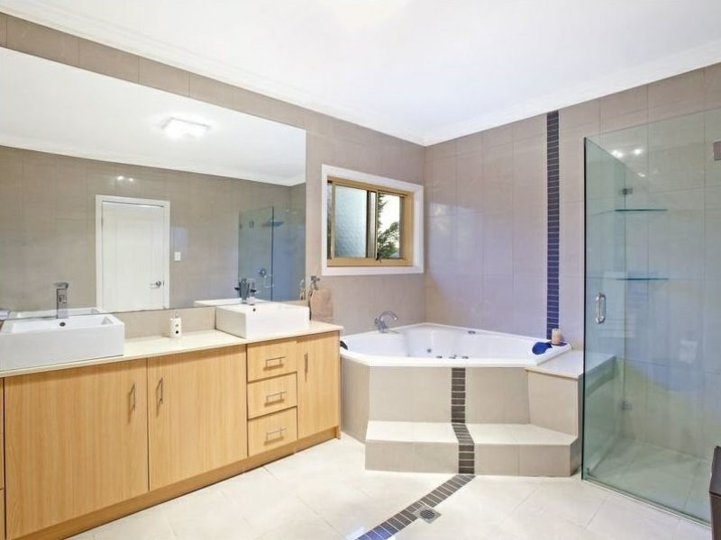 12 Paramount Close, Belrose NSW 2085