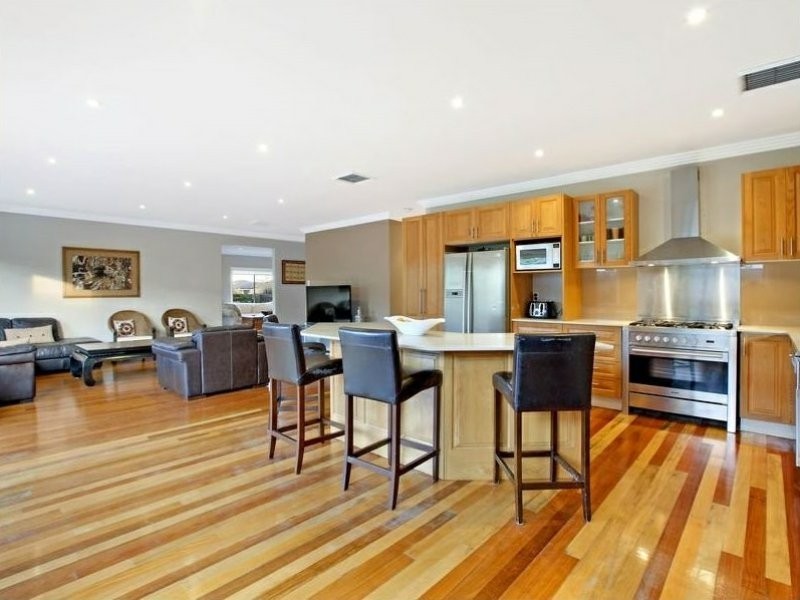 12 Paramount Close, Belrose NSW 2085