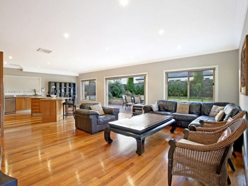 12 Paramount Close, Belrose NSW 2085
