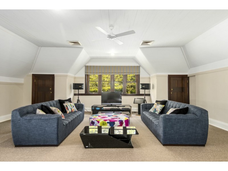5 Warrawee Avenue, Warrawee NSW 2074
