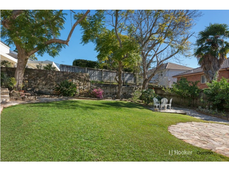 10 The Crest, Killara NSW 2071