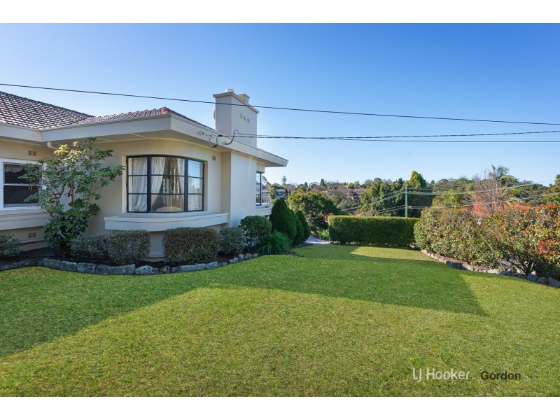 10 The Crest, Killara NSW 2071
