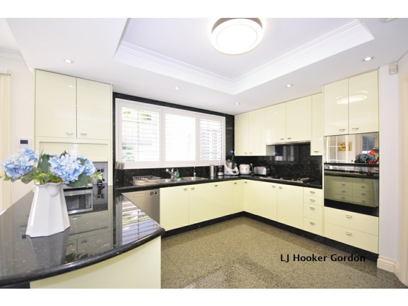 7 Bromley Ave, Pymble NSW 2073