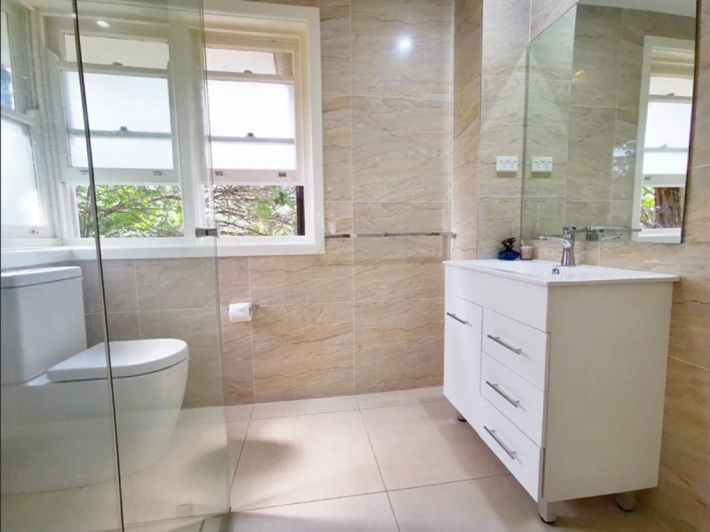 8 Bloomsbury Ave, Pymble NSW 2073