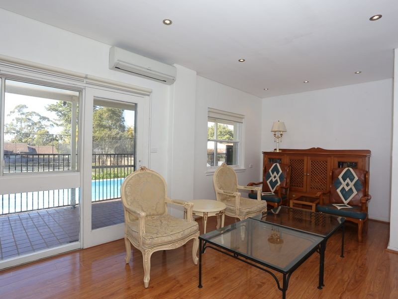 . ., St Ives NSW 2075