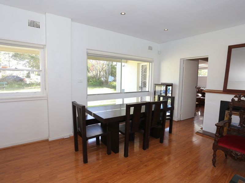 . ., St Ives NSW 2075