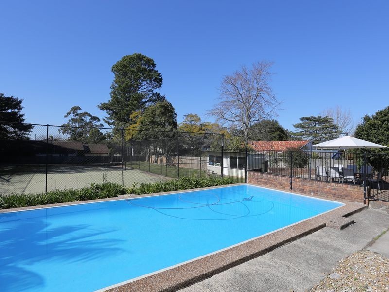 . ., St Ives NSW 2075