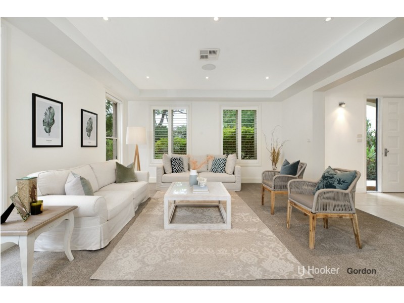 18 Greenway Drive, Pymble NSW 2073