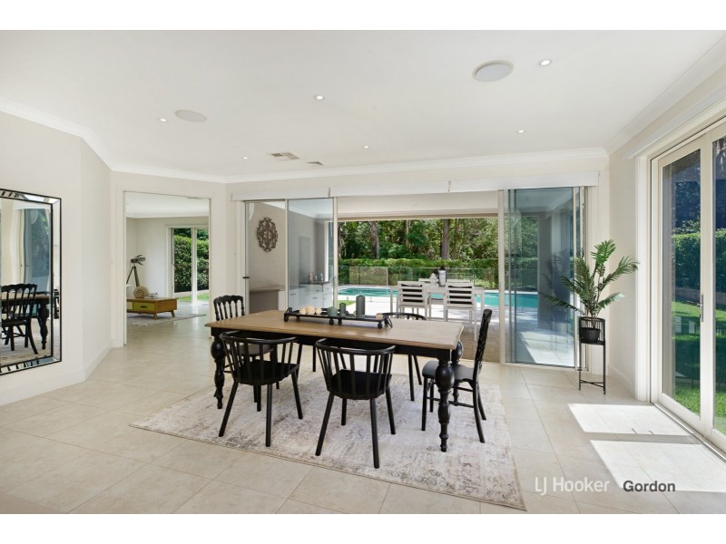 18 Greenway Drive, Pymble NSW 2073