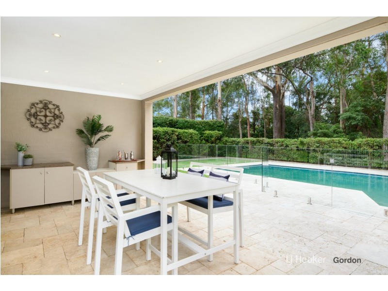 18 Greenway Drive, Pymble NSW 2073