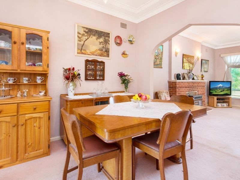 33 Beechworth Road, Pymble NSW 2073