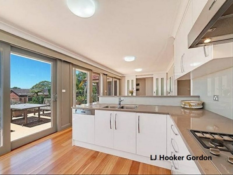 7 Lowana Ave, Roseville NSW 2069
