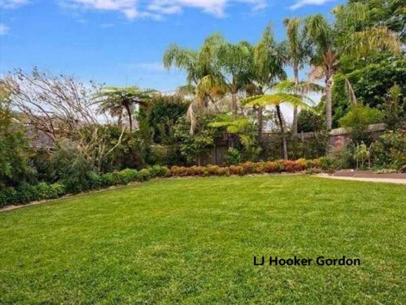 7 Lowana Ave, Roseville NSW 2069