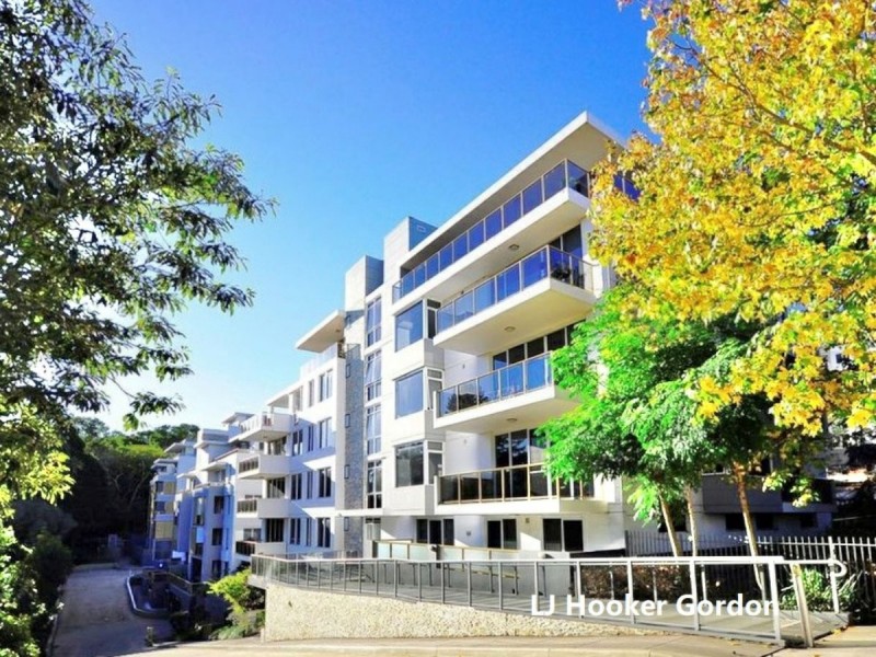 201/12 Avon Road, Pymble NSW 2073