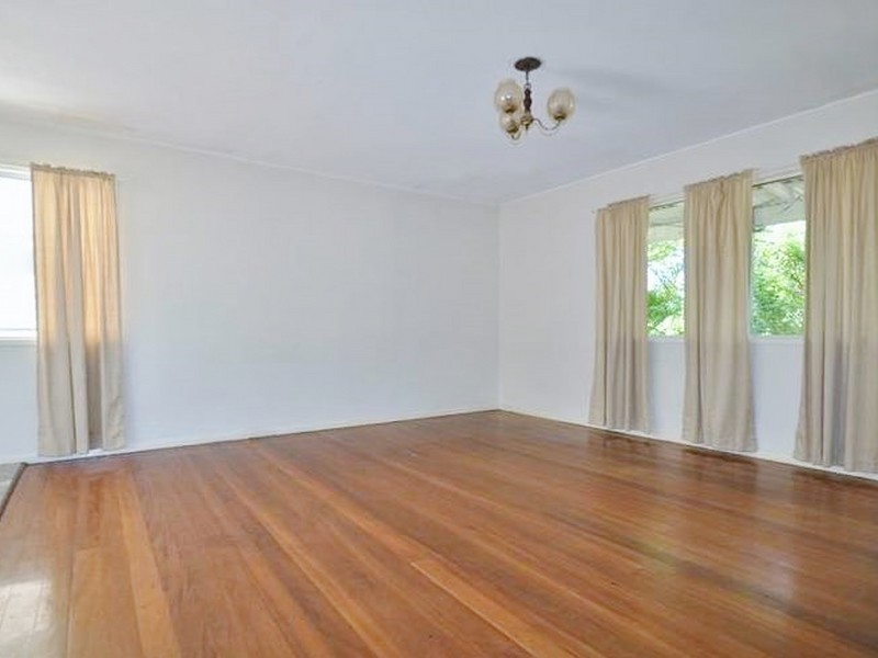 6 Kurrajong Street, Woodridge QLD 4114