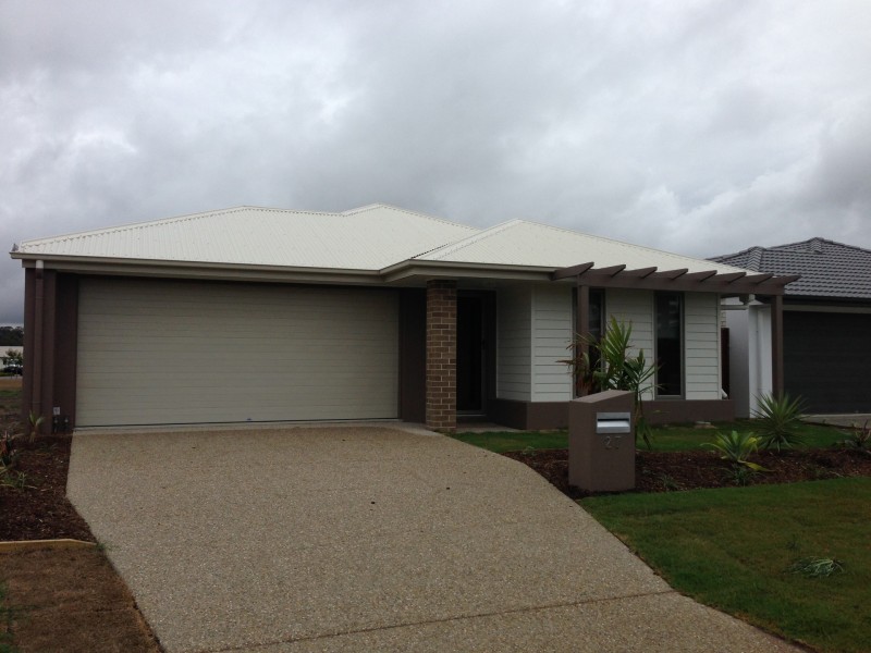 27 Moondarra Street, Pimpama QLD 4209