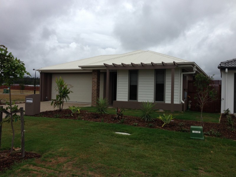 27 Moondarra Street, Pimpama QLD 4209