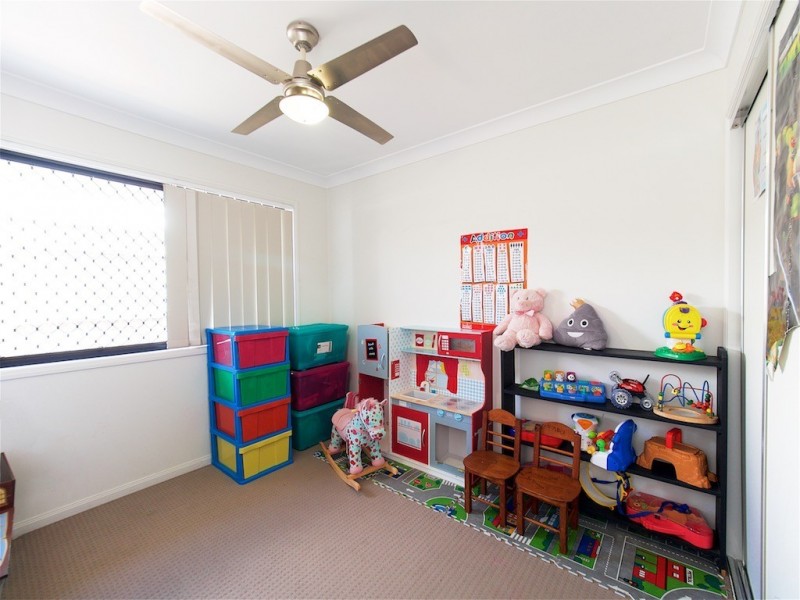 3 Automnfield Avenue, Yarrabilba QLD 4207