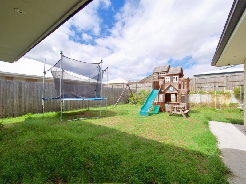 3 Automnfield Avenue, Yarrabilba QLD 4207